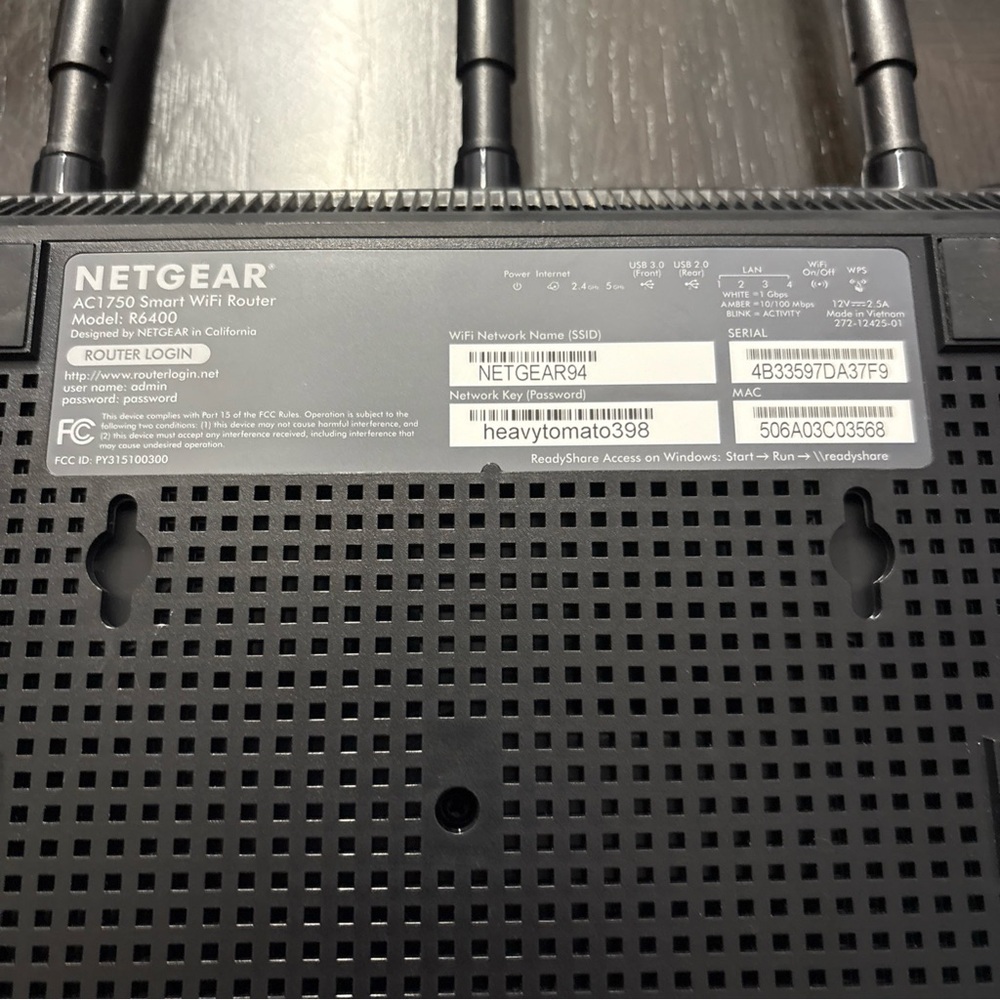NETGEAR Ac 1750 R6400 Black Dual-Band Router - Picture 4 of 5